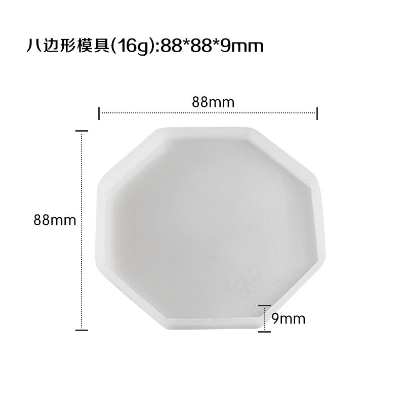Versatile Resin Mold for Customized Pendants and Charms