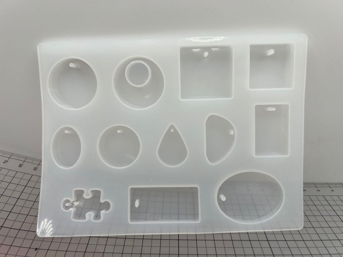 Versatile Resin Mold for Customized Pendants and Charms