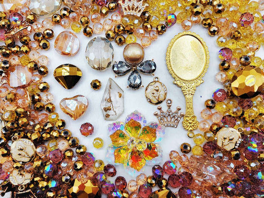 [Premium] Giant Luxury: Gold Whispers