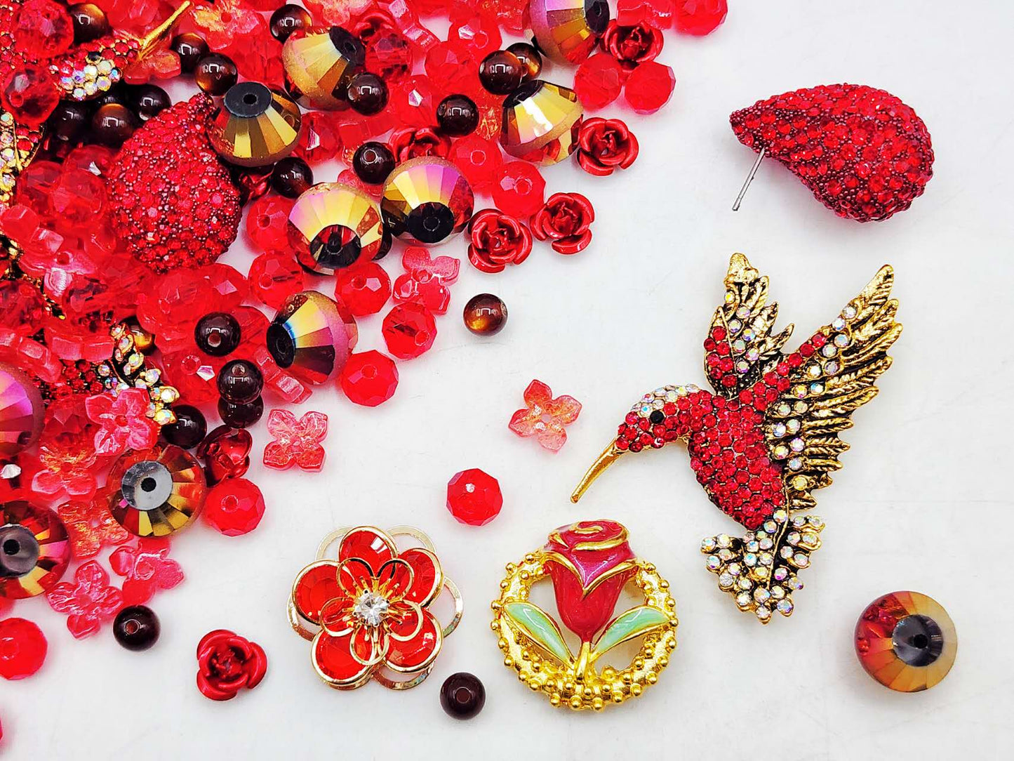 [Express] Giant Luxury: Sparkle Cardinal