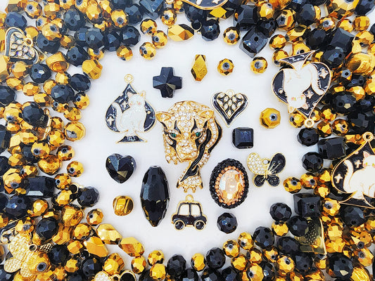 [Premium] Giant Luxury: Gold Tiger