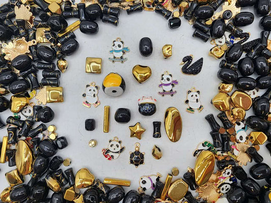 [Premium] Giant Luxury: Panda Paradise