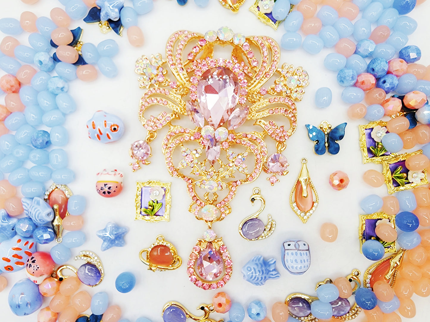 [Premium] Giant Luxury: Elegent Lady