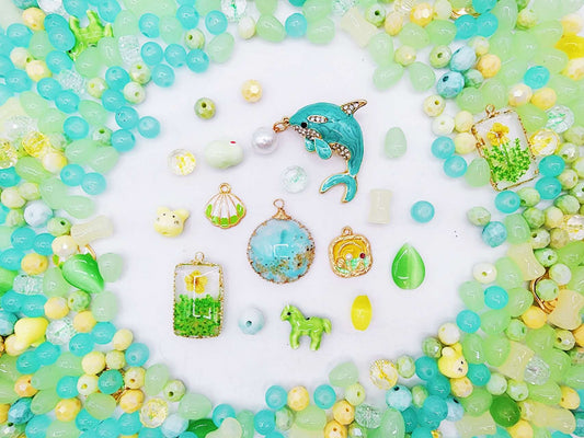 [Express] Giant Luxury: Swimming