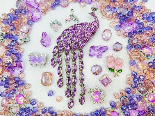 [Express] Giant Luxury: Royal Peacock