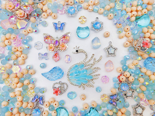 [Express] Giant Luxury: Swan Party