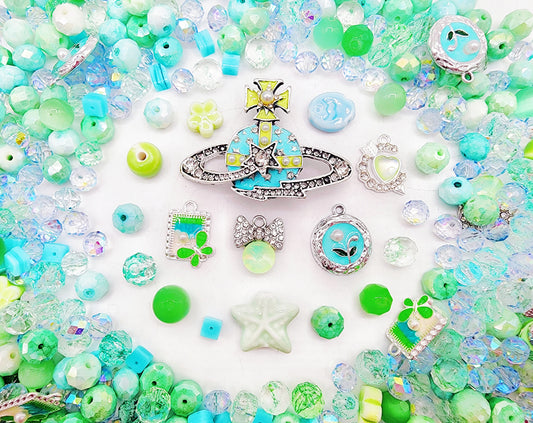 [Express] Giant Luxury: The Green Planet