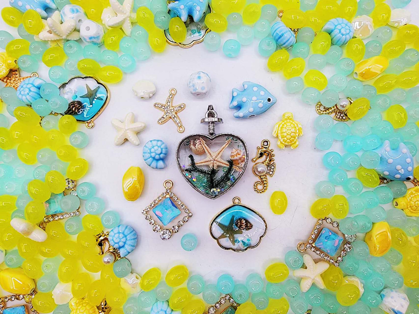 [Express] Giant Luxury: Sea Diary