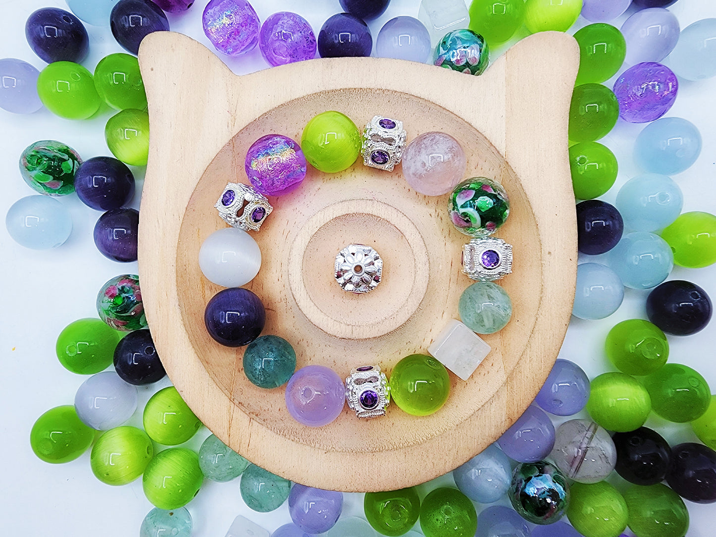 [Express] Hand Art: Violet Dew