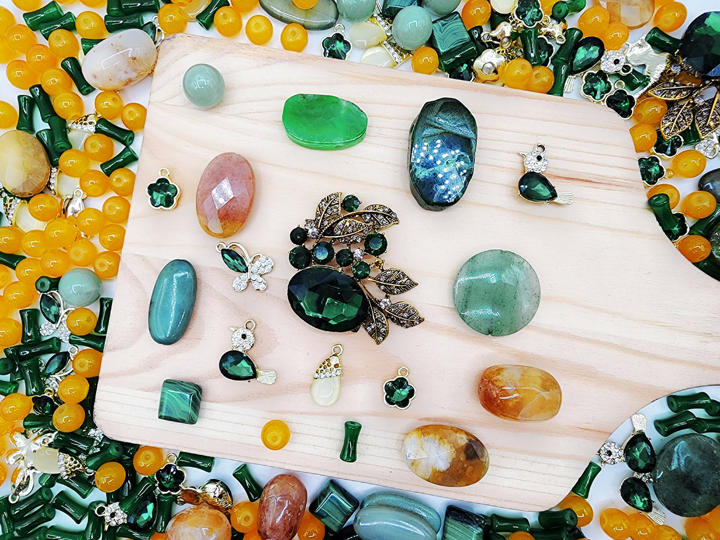 [Premium] Giant Luxury: Vintage Forest