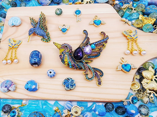 [Express] Giant Luxury: Jeweled Wings
