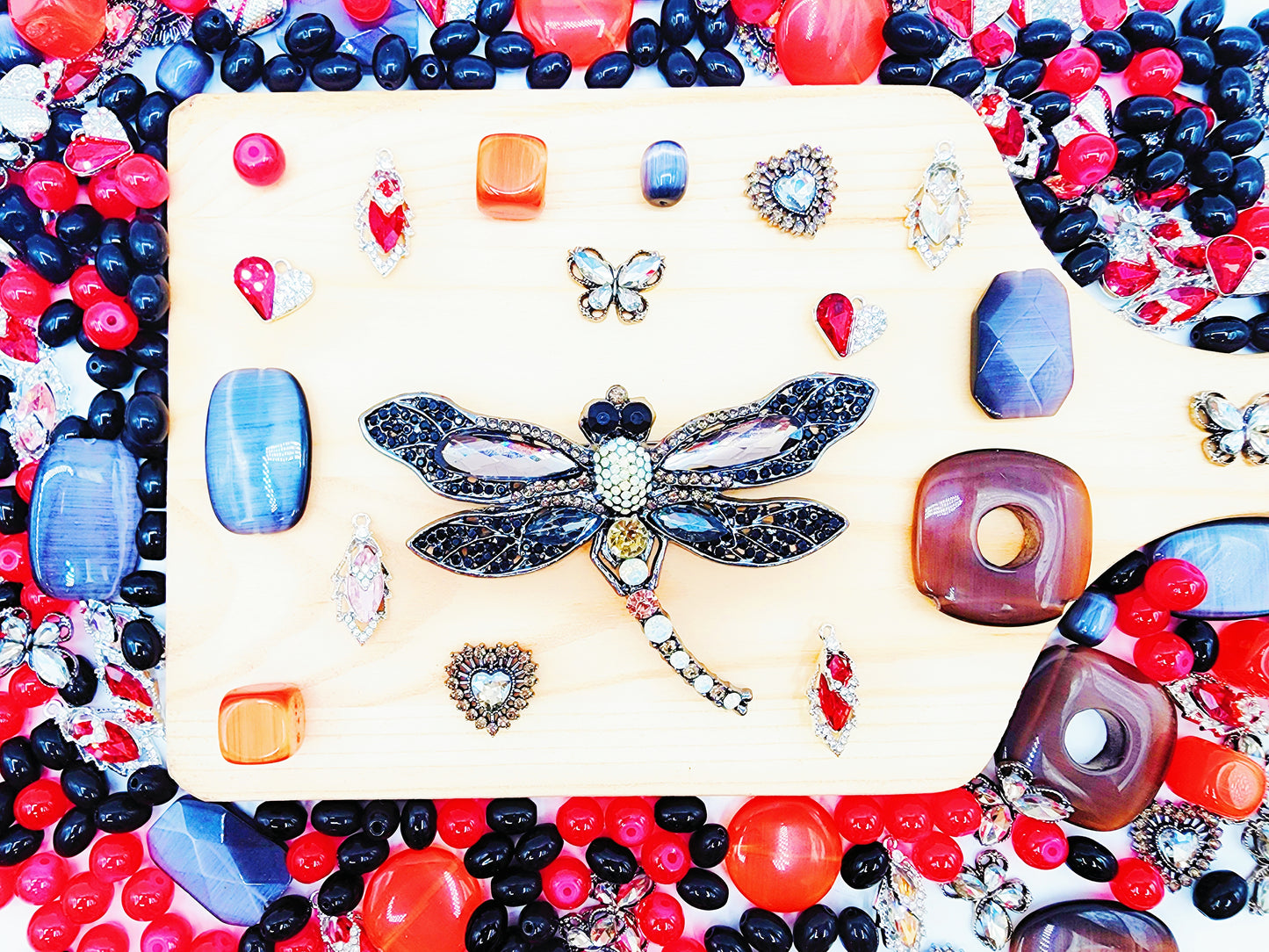 [Premium] Giant Luxury: Bloody Dragonfly