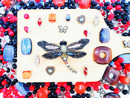 [Premium] Giant Luxury: Bloody Dragonfly