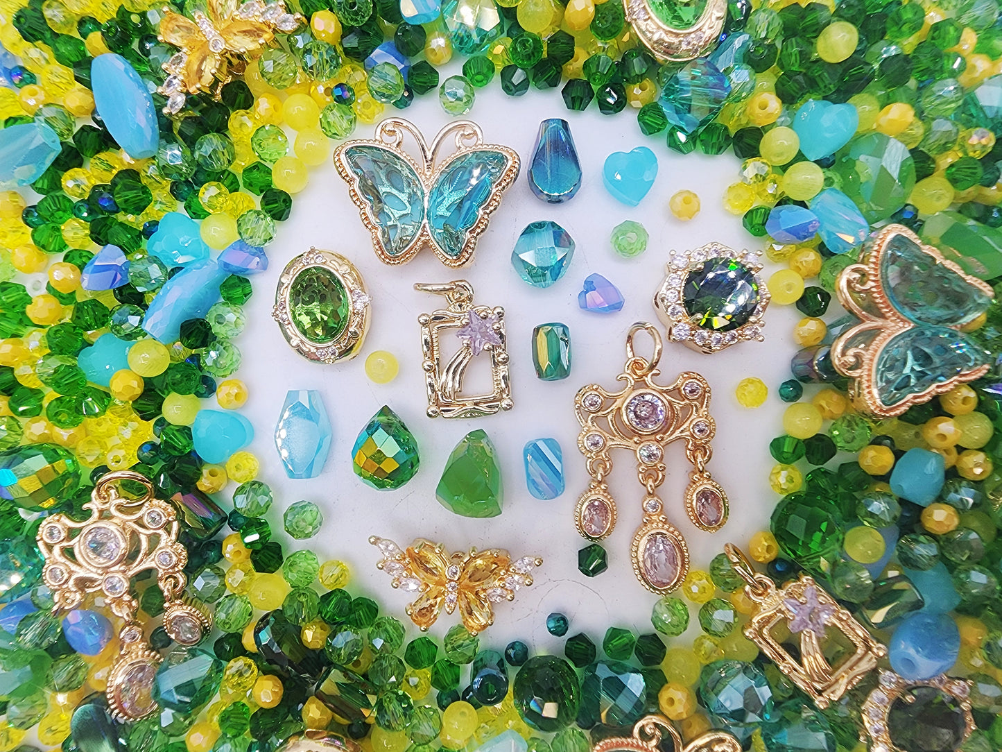 [Premium] Luxury: Fly Through